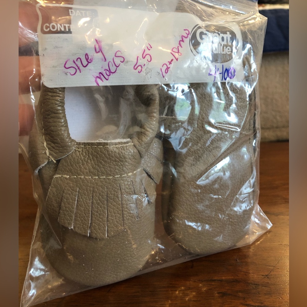 NEW LEATHER taupe neutral moccasins size 12-18 month